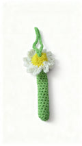 Handmade crochet daisy vape pen holder keychain